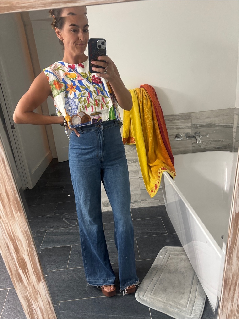 We the free, SUPER high-rise wide leg flare jeans - Picture 3 of 12
